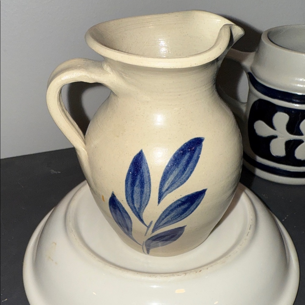 Handcrafted Williamsburg Grey and Blue  Pitcher USA 🇺🇸